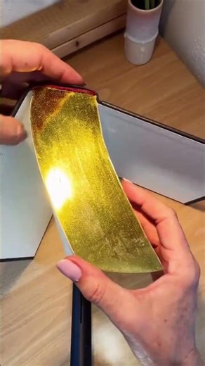 Hidden Paintings Inside Book Edges