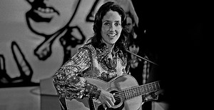 Diamonds and Rust: A Retrospective Look at Joan Baez's Masterpiece | Neon Music