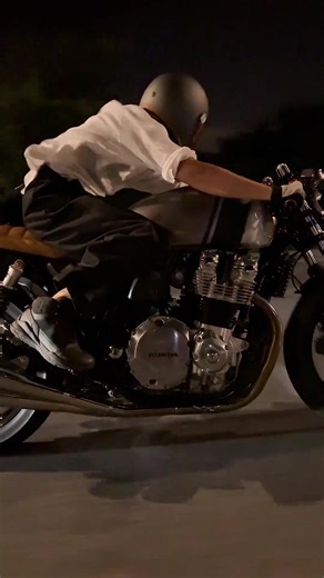 トーキョーカフェレーサーの魅力とは