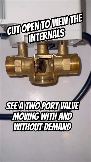 HOW DOES A TWO PORT VALVE WORK WITH AND WITH OUT A DEMAND, FULLY WORKING #plumbingtips #diy #home