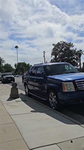 1966 Cadillac Eldorado and 2004 Cadillac Escalade Ext #automobile #classic #cadillac
