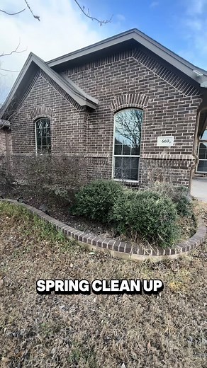 #moraslawnservices #yardwork #yardero #landscapingtiktok #fypシ #lawncare #lawnservice #junkremoval