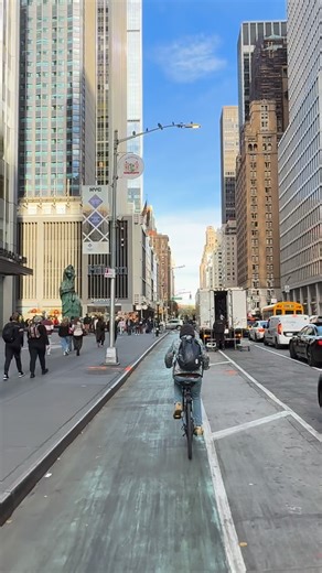 StrollingTheCity on Instagram: "Cycling in New York City 🚴"