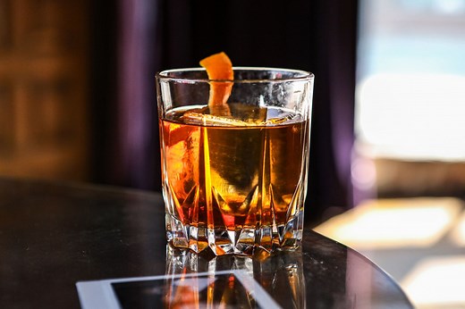 This Is Where Bar Pros in Chicago Go for the Best Old Fashioneds