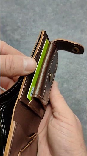Crafting an Italian Leather Wallet: Red Edition | Leather wallet pattern