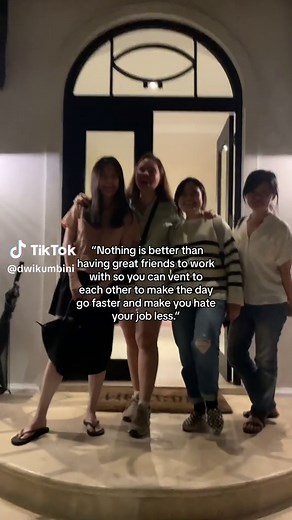 Colleagues Turn Into Friends: Building Friendships at Work