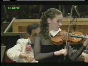 Hilary Hahn : Mozart Violin Concerto #4 (1st mt) MUSIC02