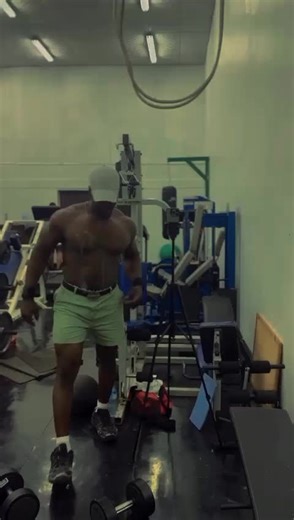 ya Allah bless my hustle #everyonefams #viralvideos #viraltiktok #hustle #work #bodybuilding #security