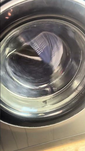 Hotpoint RZ1066B washing machine || WHAT IS IT DOING