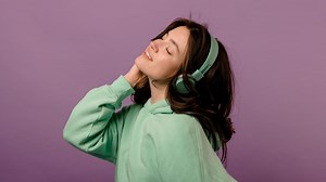 Lirik Lagu Cheer Up - HONG JIN YOUNG