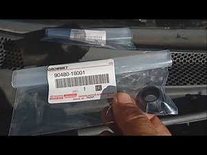 Two common oil leaks repair on a Toyota engine 2SZ FE