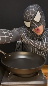 Spider-Man’s cooking🍳😇#funnyvideos