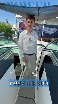 A Yacht certified bowrider made for comfort and style! H33 by Four Winns tour in 1 minute!