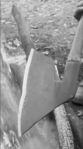 From Rough Log to Smooth Axel #woodworking #craftsmanship