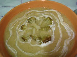 Rețetă: Supă cremă de broccoli, dietetică și răcoroasă