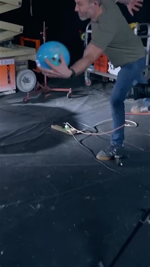 The “Lazy” Build That Actually Worked! #EggDropChallenge #Vat19 #CreativeGames #PlasterEggs #ChallengeAccepted #CliffDrop #WinBig #FunWithFriends #SuspensefulMoments #EpicFails | Vat19.com