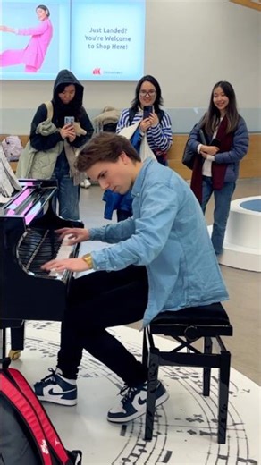 GOLDEN✨KPop Demon Hunters on PIANO #public #kpopdemonhunters