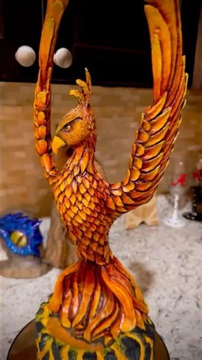 🐦‍🔥 HOW MANY COLORS ON ONE FEATHER? 🔥 #shorts #wood #carving #phoenix #fire