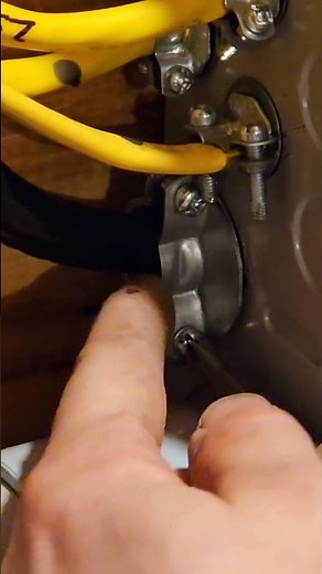 how to tighten a romex connector