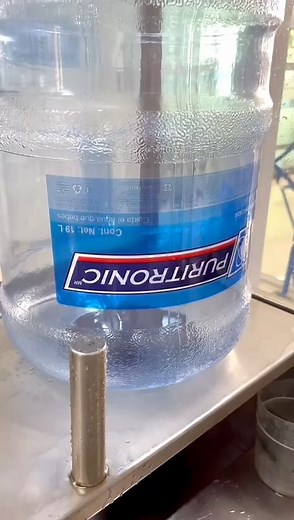 Comienza tu propio negocio de purificación de agua con venta en piso y empieza a generar ingresos seguros. #Puritronic #purificadordeagua #emprende #agua #mexico #TratamientodeAgua | Purificadoras de Agua Puritronic