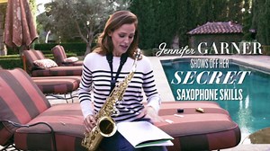 Jennifer Garner Shows Off Her Saxophone Skills