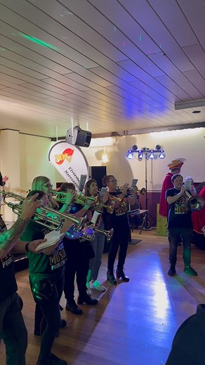1.3K views · 23 reactions | Unser Fanfarenzug hat uns traditionsgemäß den 11.11. eröffnet und das Programm beendet. Vielen vielen Dank für euren Einsatz über das gesamte Jahr! ❤️ Wir freuen uns auf euch, wenn wir uns an unserer Abendsitzung wieder sehen 朗 | NKV Elversberg | Facebook