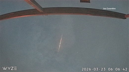 Fireball streaks across Pacific Northwest sky