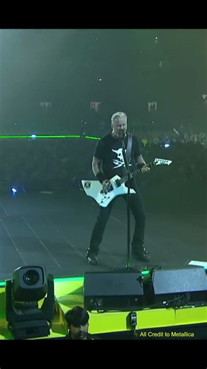 Master of Puppets: Cardiff, Wales (62826) #metallica #jameshetfield #kirkhammett #heavymetalsongs
