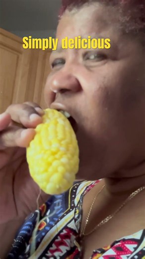 Just a simple steamed corn #food #cooking #cornonthecob