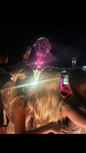 What a magical experience with two of my besties🥹💫🎆 #madeira