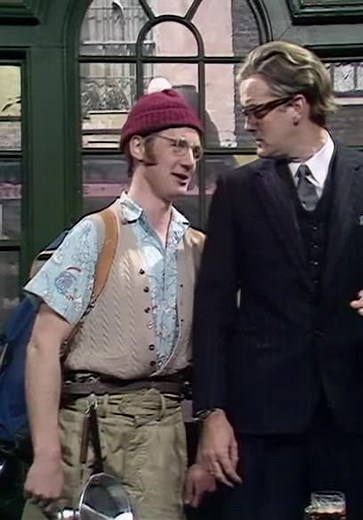 Monty Python's Flying Circus S03:E08 - The Cycling Tour