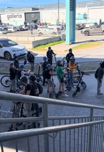Over 25 people🙏🏻🥹 @Ghoster #kukirin #escooter #rideout #viral #ridewithkukirin @kukirineu