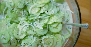 Grandmas Best Cucumber Salad ---> http://video.grandmascucumbersalad.yakidee.org/grandmas-best-cucumber-salad.html | Grandmother's Kitchen