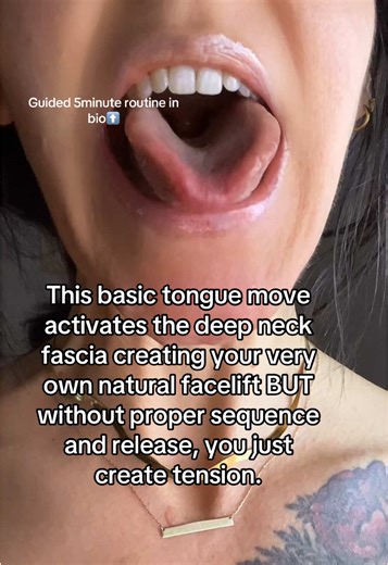 Deep neck fascia isn’t a muscle itself, it’s the scaffolding that allows the muscles that lift your face to work efficiently. Just doing the tongue exercises randomly doesn’t provide optimum results… understanding the sequence and order is key. #tonguefacemethod #tongueexercise #facelift #faceyoga