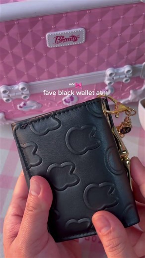 Black wallet #blackwallet #compactwallet #wallet #minimalistwallet #Fyp