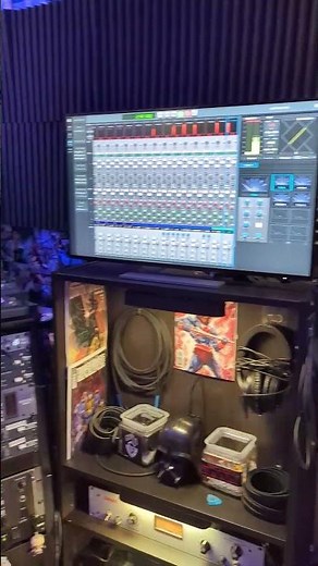 🎚️ Step inside Al Cofre’s home studio
