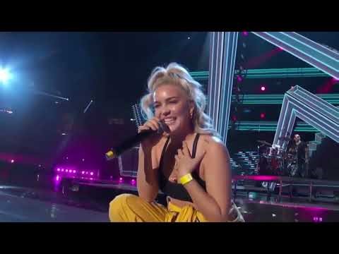 Anne-Marie – Rockabye (Live at Premios Telehit 2017)