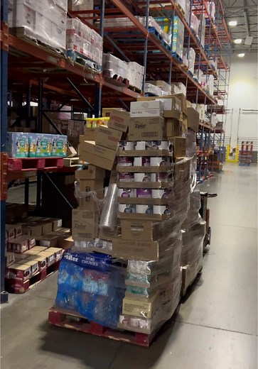Understanding Warehouse Delivery Processes with Pallet Jacks