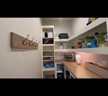 127K views · 4.7K reactions | Just a mini house tour! The kitchen and butlers pantry is amazing  owners are still moving out. Closing 8/14 !! #newhouseowner house has speed queen laundry machines too 浪 lol Thank you so much Amanda Speed ! | Lizzy Musi | Facebook