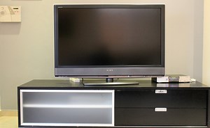 Sony TV Blinking Red Light 4 Times? (Possible Causes & Fixes)
