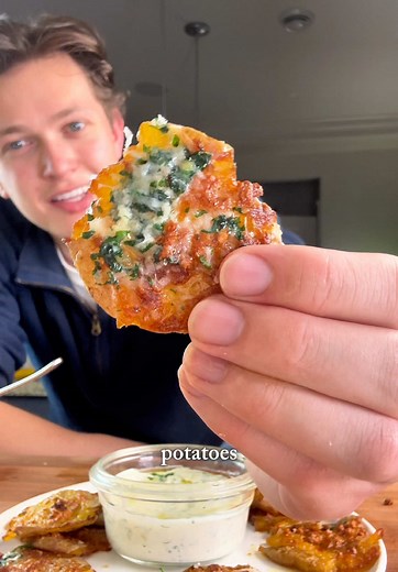 Crispy Smashed Garlic Parmesan Potatoes Recipe