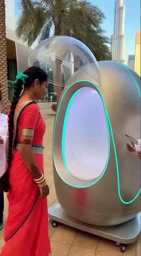 AI Grooming Machine Goes VIRAL in Dubai! 🤖🔥