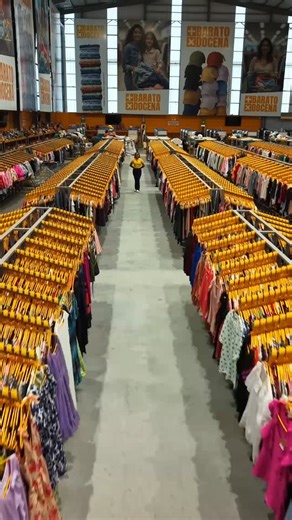 Mas Barato Por Docena on Instagram: "MÁS BARATO POR DOCENA ¡FALTAN 3 DÍAS! 1,000,000 de prendas VIERNES 30 DE ENERO - 6:00 A.M. 📍Km 34, Carretera al Pacífico, Palín, Escuintla. https://waze.com/ul/h9fxd1564t #MasBaratoPorDocena #Escuintla #Palin"