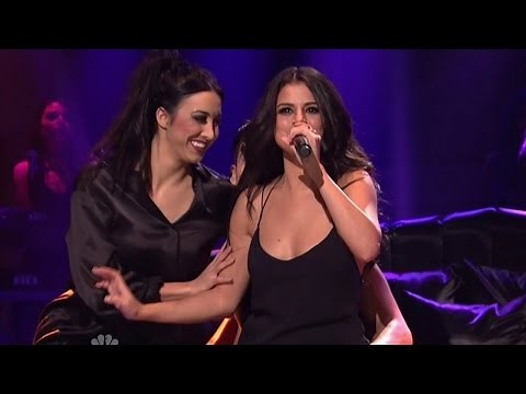 Selena Gomez Steamy "Hands to Myself" Performance on Saturday Night Live