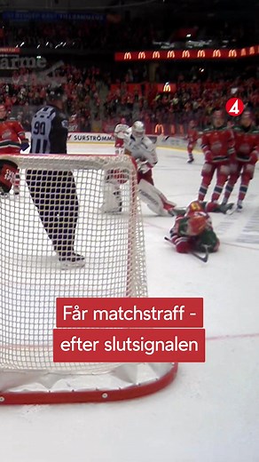 Riskerar avstängning ❌ Mora-målvakten Marcus Hellgren Smed är anmäld till disciplinnämnden efter den här situationen efter matchen mot Modo. Streama Hockeyallsvenskan på TV4 Play! | TV4 Hockey