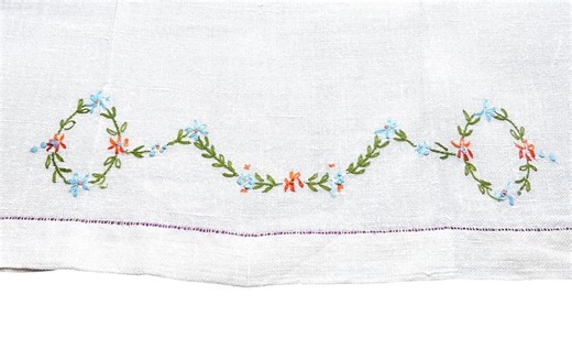 Vintage Linen Hand Towel Embroidered Floral Wreaths Purple Trim - Etsy