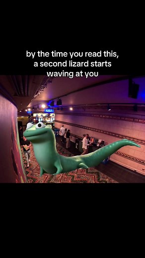 Spot the Second Lizard in This Viral Clip!