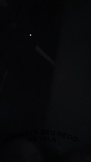 letting my lil not My real sis draw on the screen