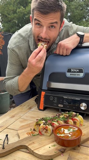 Oli Paterson on Instagram: "AD| Lamb Biryani, served like sushi?!? 😋 Smoked a lamb shoulder in the new @NinjaKitchenUK Woodfire Grill, connected to the app to set the cook, monitor the temp and do all the thinking for you! You can also use the Grill or Air Fry functions, or Roast, Bake, Reheat or Dehydrate to cook up a storm 😁 #biryani #paratha #indianfood #curry #scran"