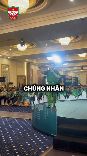 192K views · 5K reactions | Đừng ngần ngại tố giác, cũng đừng nghe đồn thổi mà quên đi nghĩa vụ của công dân nha mấy Ní ơi ! Vì câu đầu tiên mà anh ta nói chính là:…. #congannhandan #Phongchongmatuy #viralreelschallenge #Grab Đơn vị hỗ trợ: CLB Tình nguyện Vì an ninh và bình yên Thành phố (PAST) | Phòng, chống ma túy - Công an TP. Hồ Chí Minh | Facebook